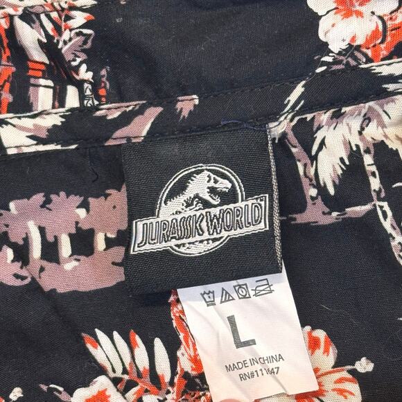 Jurassic World Men's Hawaiian Style Button Down- L - Picture 5 of 5